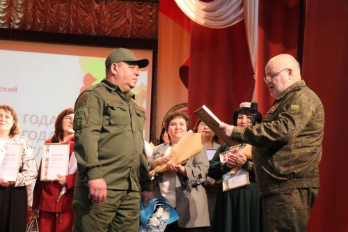 Нурлатцы стали победителями зонального этапа конкурса «Женщина года. Мужчина года: женский взгляд»