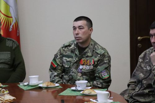 Дамир Ишкинеев встретился с бойцами СВО, прибывшими в отпуск