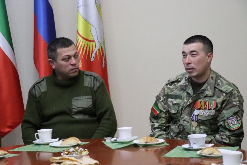 Дамир Ишкинеев встретился с бойцами СВО, прибывшими в отпуск