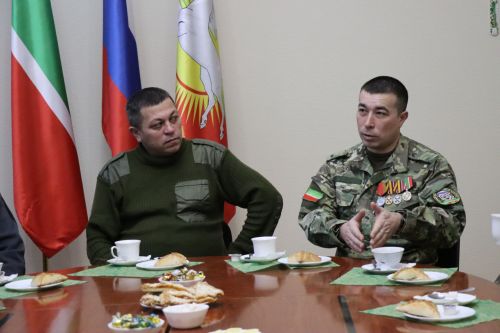 Дамир Ишкинеев встретился с бойцами СВО, прибывшими в отпуск