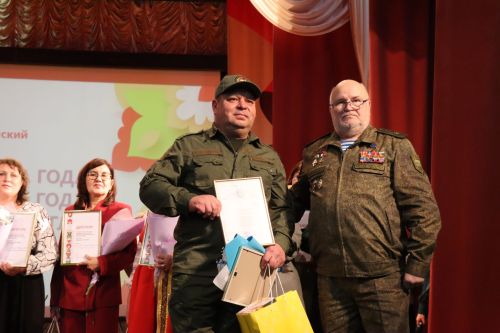 Нурлатцы стали победителями зонального этапа конкурса «Женщина года. Мужчина года: женский взгляд»