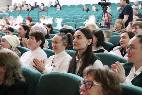 Нурлатцы стали победителями зонального этапа конкурса «Женщина года. Мужчина года: женский взгляд»
