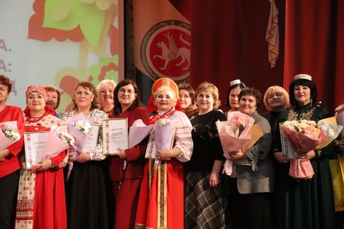 Нурлатцы стали победителями зонального этапа конкурса «Женщина года. Мужчина года: женский взгляд»