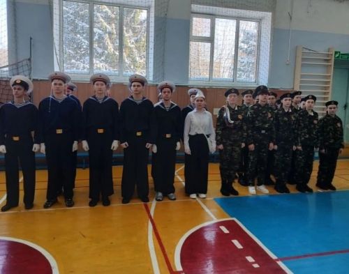 В школе №4 Нурлата прошел смотр строя и песни «Красив в строю, силен в бою!»