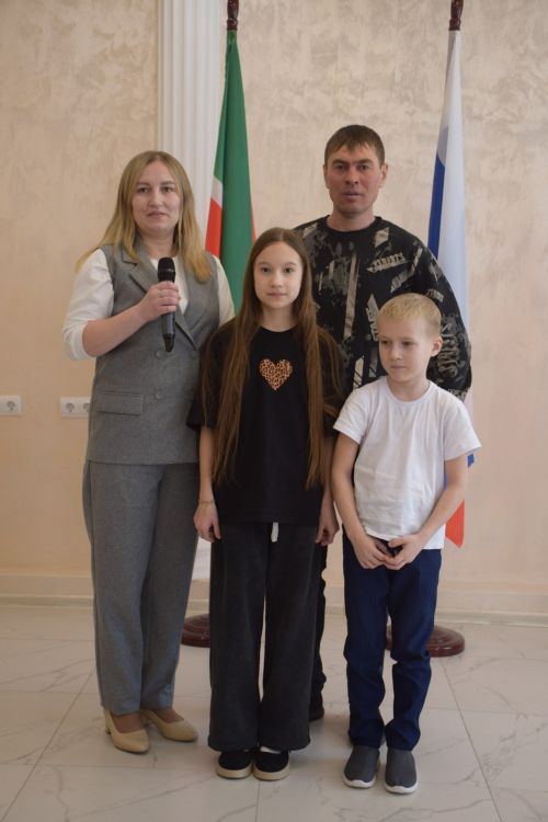 В Нурлате зажегся «Семейный очаг»: открылся первый клуб молодой семьи
