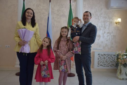 В Нурлате зажегся «Семейный очаг»: открылся первый клуб молодой семьи