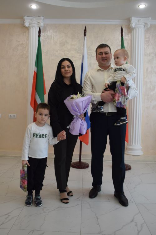 В Нурлате зажегся «Семейный очаг»: открылся первый клуб молодой семьи