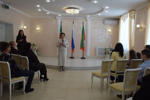 В Нурлате зажегся «Семейный очаг»: открылся первый клуб молодой семьи