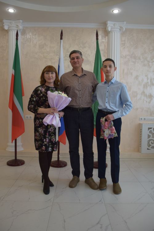 В Нурлате зажегся «Семейный очаг»: открылся первый клуб молодой семьи