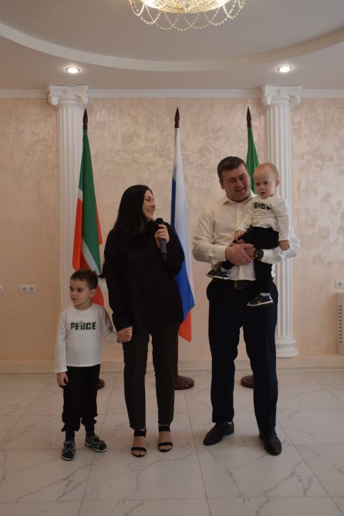 В Нурлате зажегся «Семейный очаг»: открылся первый клуб молодой семьи