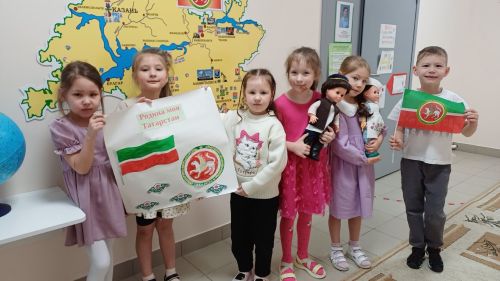 Праздник государственного символа: нурлатские дошкольники творчески отметили День герба Татарстана