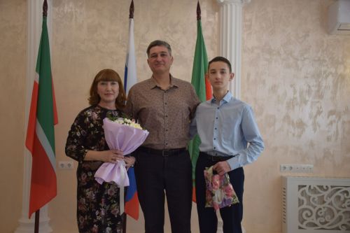 В Нурлате зажегся «Семейный очаг»: открылся первый клуб молодой семьи