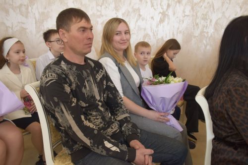 В Нурлате зажегся «Семейный очаг»: открылся первый клуб молодой семьи