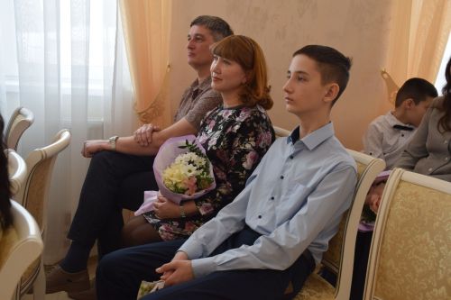 В Нурлате зажегся «Семейный очаг»: открылся первый клуб молодой семьи