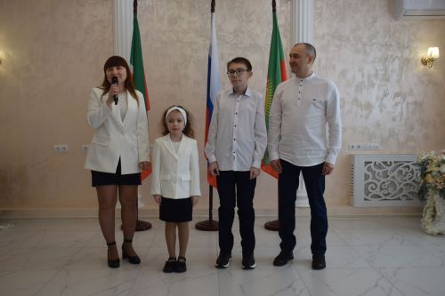 В Нурлате зажегся «Семейный очаг»: открылся первый клуб молодой семьи