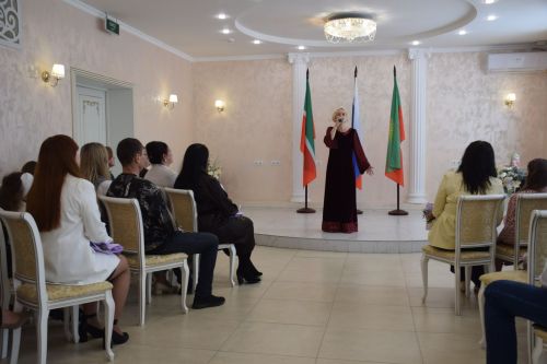 В Нурлате зажегся «Семейный очаг»: открылся первый клуб молодой семьи