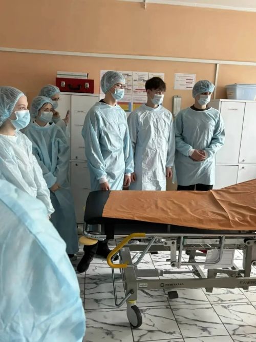 Школьники примерили на себя роль врачей в рамках фестиваля «Ангелы в белых халатах»