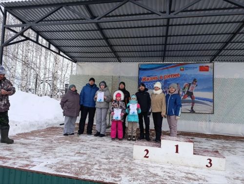 Лыжная эстафета «Отцы и дети» в Нурлате собрала 27 семейных команд