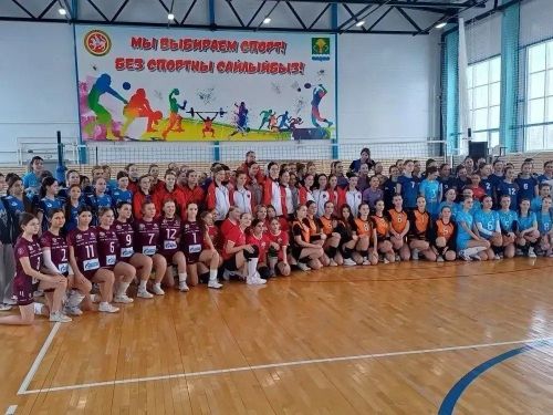 Воспитанницы спортивной школы им. Г. Хусаинова заняли 5-е место на Первенстве Татарстана по волейболу