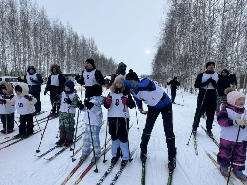 Лыжная эстафета «Отцы и дети» в Нурлате собрала 27 семейных команд