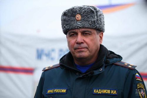 Ирек Кадамов поздравил татарстанских спасателей с Всемирным днем гражданской обороны