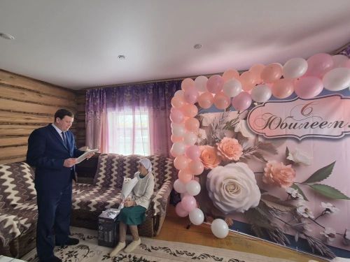 Жительница Нурлатского района Миниса Богданова отметила 90-летний юбилей
