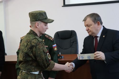 Нурлатские срочники получили удостоверения ветеранов боевых действий