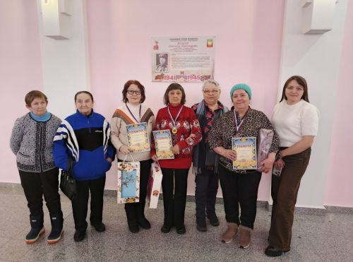 В Нурлате прошел праздничный турнир по шахматам и шашкам среди женщин