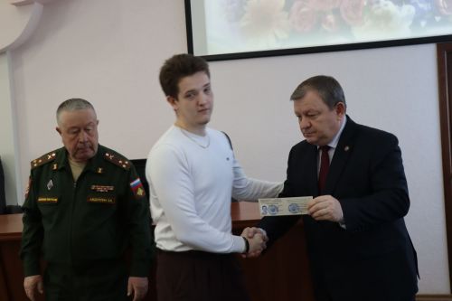 Нурлатские срочники получили удостоверения ветеранов боевых действий