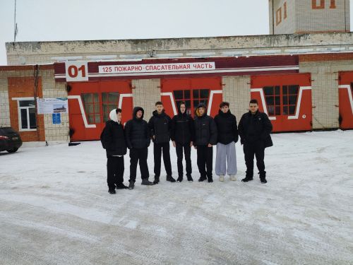 Ученики девятого класса школы №8 познакомились с работой огнеборцев в ПЧ-125