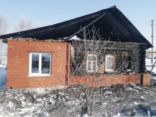 Вчера вечером в селе Богдашкино горел частный дом