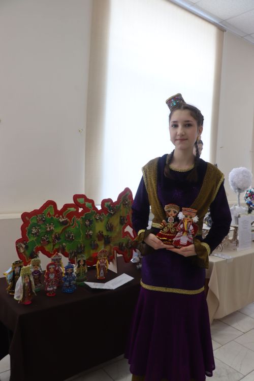 В Нурлате проходит фестиваль детского народного творчества «Без бергэ»