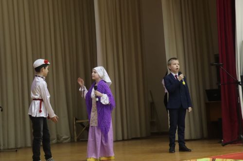 В Нурлате проходит фестиваль детского народного творчества «Без бергэ»