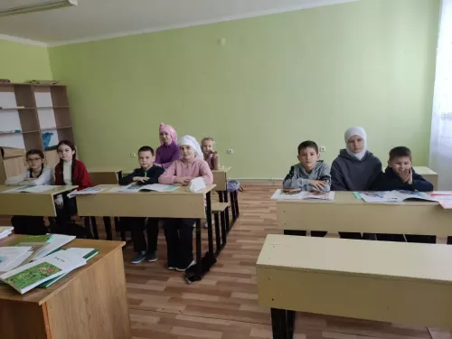 В Нурлате стартовали бесплатные курсы татарского языка для школьников