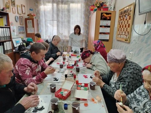 «Сказка своими руками: сотрудники «Мираса» подарили праздник жителям Нурлатского интерната»