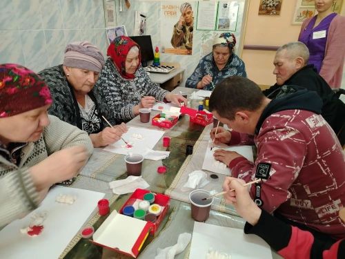 «Сказка своими руками: сотрудники «Мираса» подарили праздник жителям Нурлатского интерната»