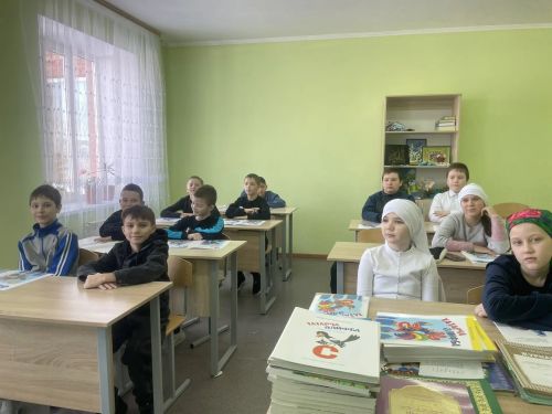Нурлатта мәктәп укучылары өчен татар теле буенча түләүсез курслар башланып китте