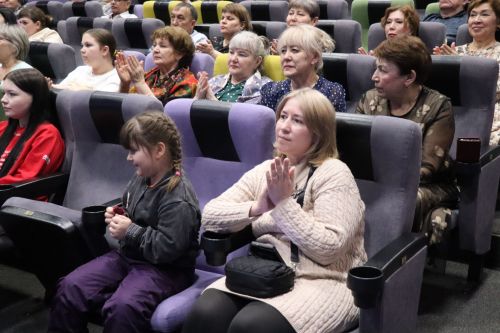 В Нурлате прошел благотворительный концерт в поддержку участников СВО «Время героев»