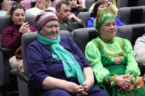 В Нурлате прошел благотворительный концерт в поддержку участников СВО «Время героев»