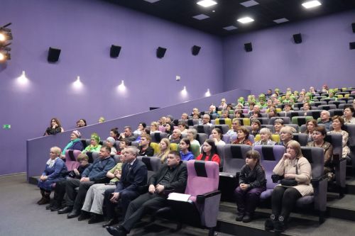 В Нурлате прошел благотворительный концерт в поддержку участников СВО «Время героев»