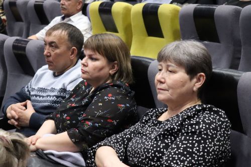 В Нурлате прошел благотворительный концерт в поддержку участников СВО «Время героев»