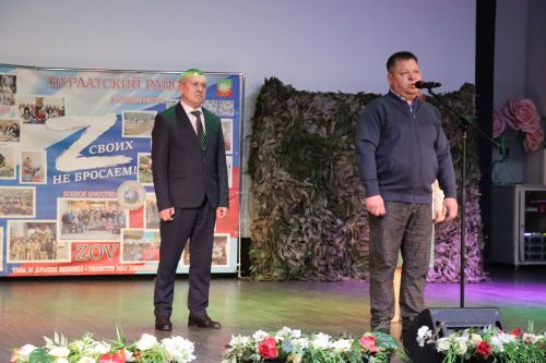 В Нурлате прошел благотворительный концерт в поддержку участников СВО «Время героев»