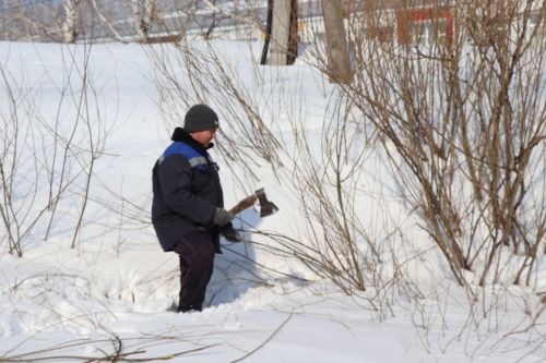В Якушкинском поселении Нурлатского района готовятся к паводку: чернение льда и круглосуточное дежурство
