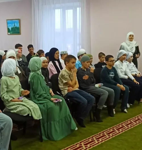 Ифтар для детей в Нурлате: в центре имени Ахмадзаки Сафиуллина прошел духовно-просветительский вечер