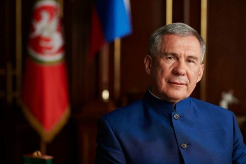 Минниханов поздравил татарстанцев с праздником Ураза-байрам