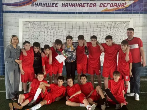 Команда школы №1 представит Нурлат на зональном этапе Школьной футбольной лиги