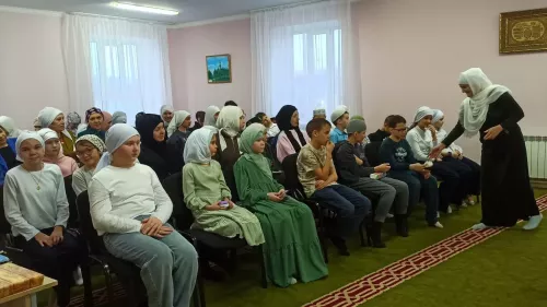 Ифтар для детей в Нурлате: в центре имени Ахмадзаки Сафиуллина прошел духовно-просветительский вечер