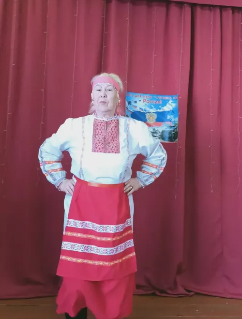 Витаминный чай для передовой: боец СВО принял участие в работе сельских волонтеров из Вишневой Поляны