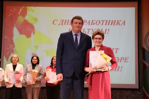 Свет творческих сердец: в Нурлате чествовали работников культуры