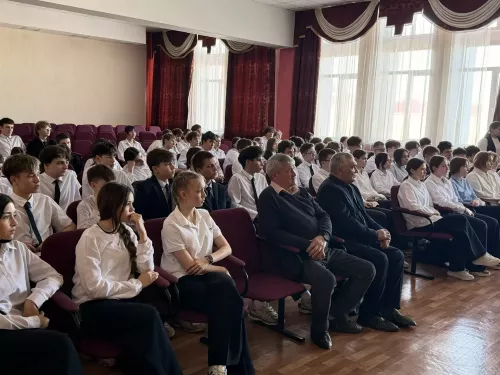 «Они были нашими...»: в Нурлатской гимназии прошла встреча, которую не забыть